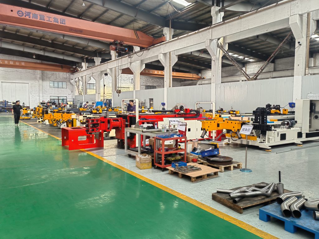 Tube bender and Pipe bending machine